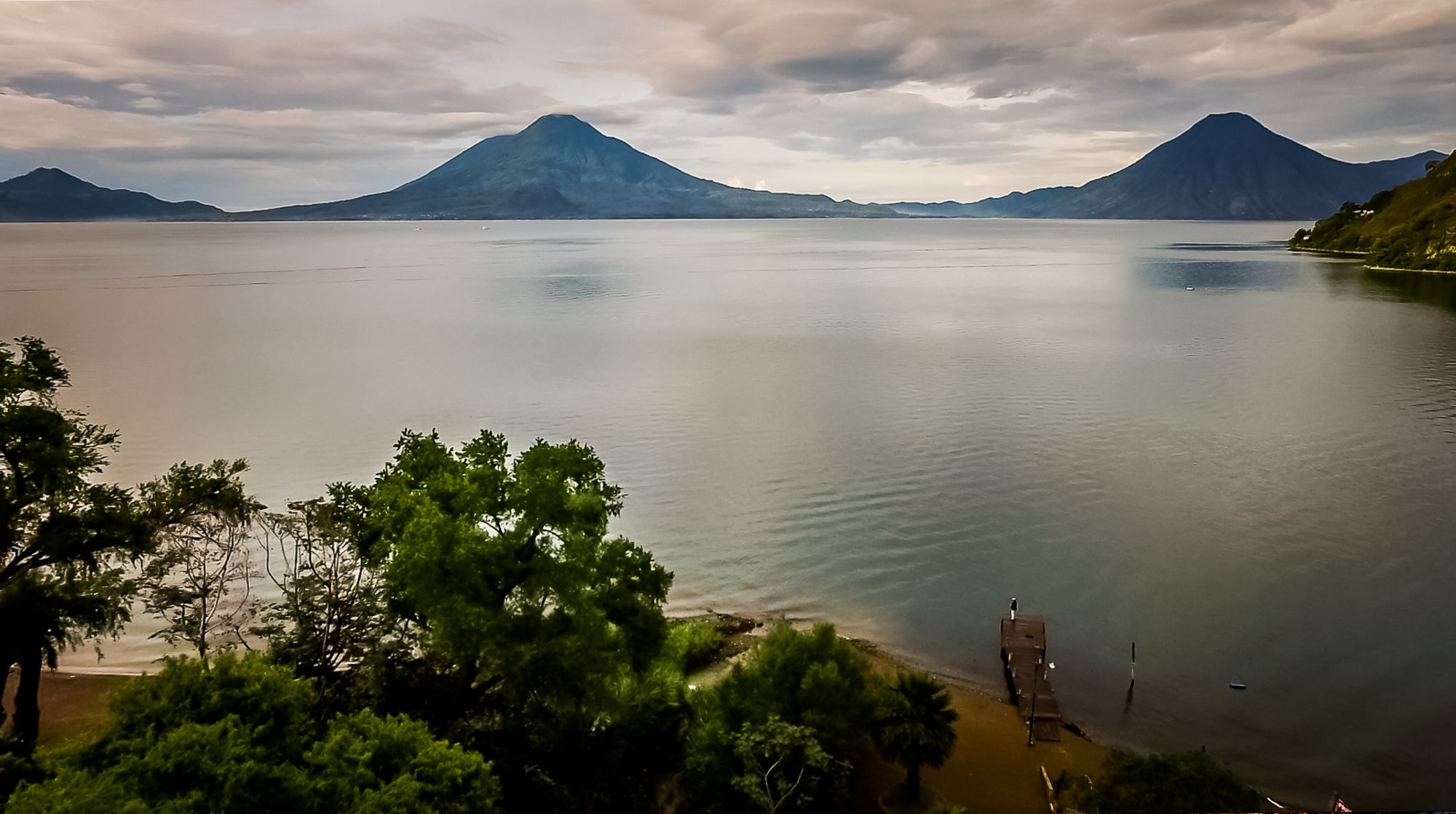 Hotel La Riviera De Atitlan Panajachel Exterior photo